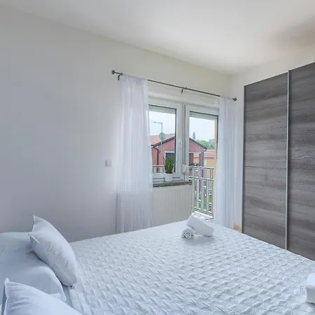 Maja Appartement Funtana