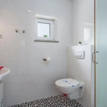 Maja Appartement *