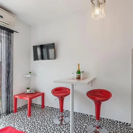 Apartment Maja Funtana